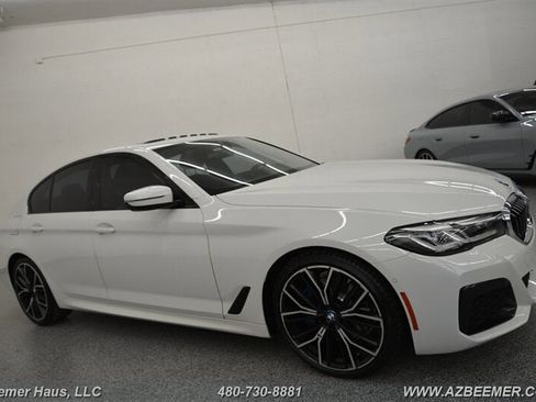 Used 2022 BMW 530i w/ M Sport Package image 7