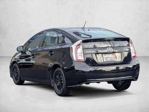 Used 2015 Toyota Prius Three image 8