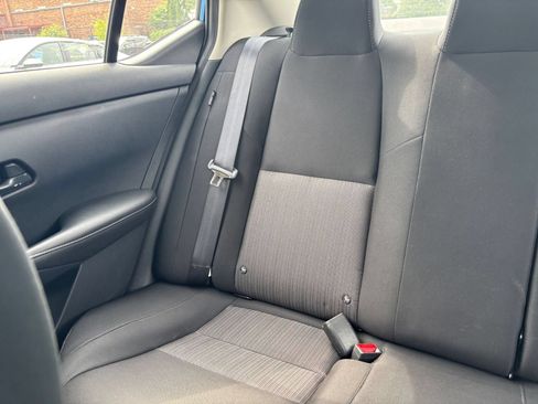 Used 2025 Nissan Sentra SV FWD image 36