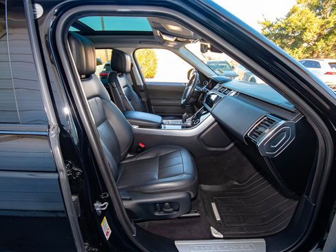 Used 2020 Land Rover Range Rover Sport HSE image 41