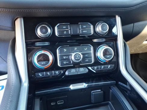 Used 2021 GMC Yukon Denali image 23