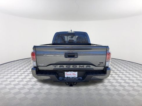 Used 2023 Toyota Tacoma TRD Sport image 7