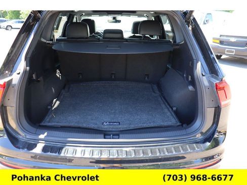 Used 2024 Volkswagen Tiguan SE R-Line AWD/4WD image 30