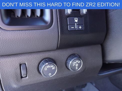 Used 2022 Chevrolet Colorado ZR2 AWD/4WD image 18