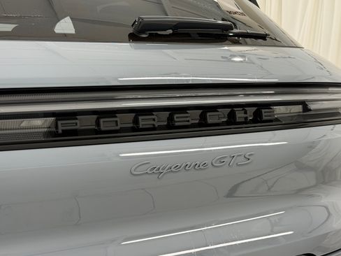 Certified 2025 Porsche Cayenne GTS AWD/4WD image 67