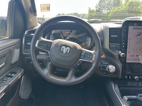 Used 2025 RAM 1500 Limited AWD/4WD image 24