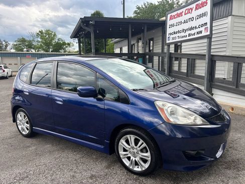 Used 2011 Honda Fit Sport image 1