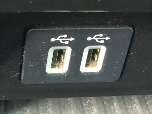 Used 2019 Ford F150 XLT w/ Trailer Tow Package image 24