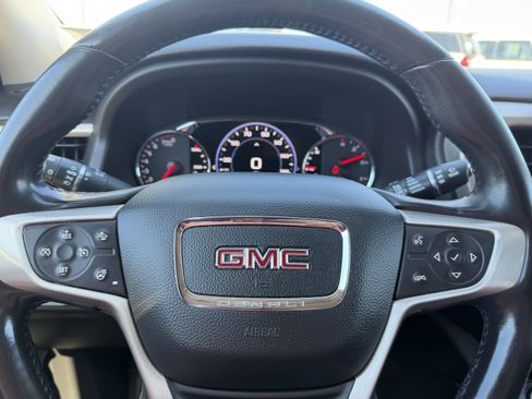 Used 2020 GMC Acadia Denali w/ Technology Package image 32