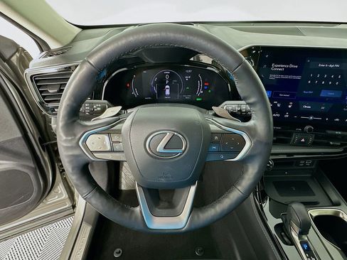 Used 2022 Lexus NX 350h AWD image 11