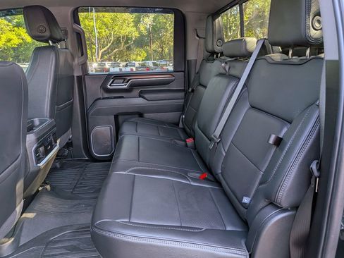 Used 2025 GMC Sierra 2500 Denali w/ Denali Reserve Package image 14