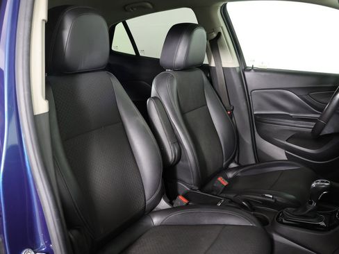 Used 2019 Buick Encore Preferred image 23