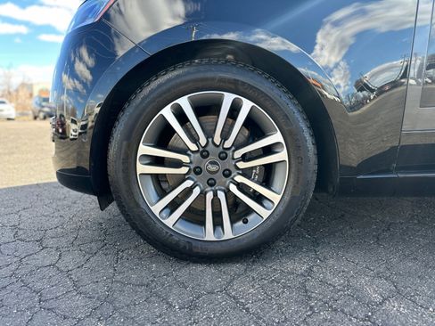 Used 2023 Land Rover Range Rover SE image 11