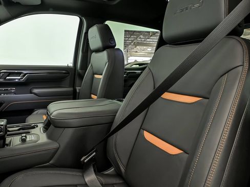 New 2026 GMC Sierra 1500 AT4 w/ AT4 Premium Package AWD/4WD image 9