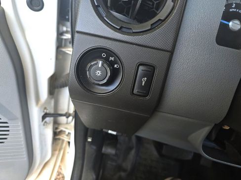 Used 2015 Ford F350 XL w/ Trailer Tow Package image 18