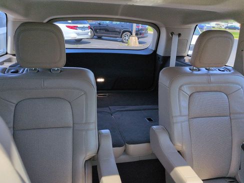 Used 2024 Lincoln Aviator Reserve w/ Equipment Group 201A AWD/4WD image 11