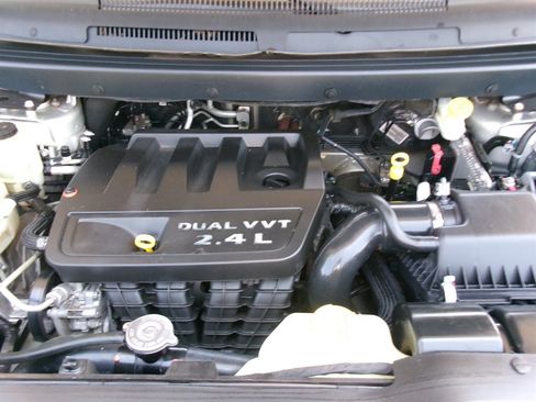 Used 2013 Dodge Journey American Value Package w/ Flexible Seating Group FWD image 39