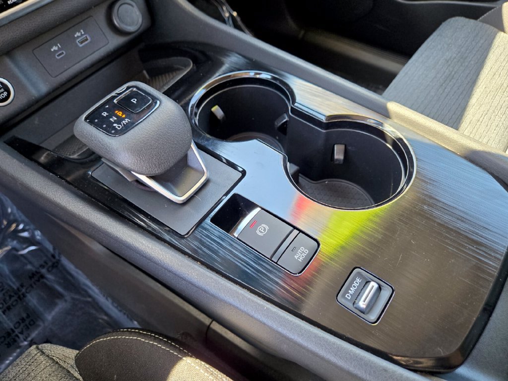 Certified 2023 Nissan Rogue SV FWD image 28