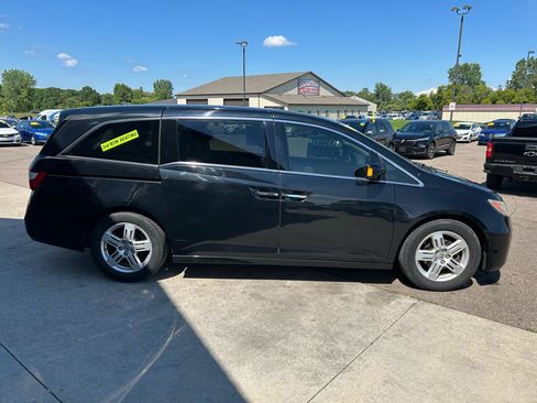 Used 2013 Honda Odyssey Touring image 4