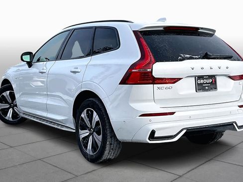 Certified 2023 Volvo XC60 T8 Plus image 11