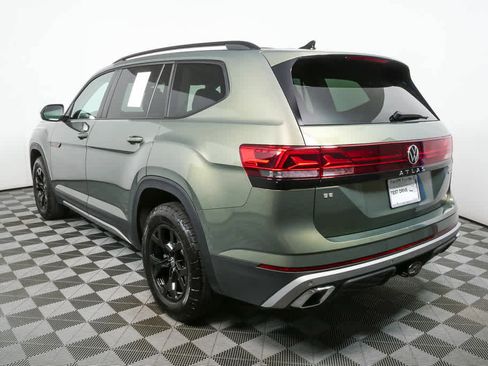 Certified 2025 Volkswagen Atlas Peak Edition SE image 30