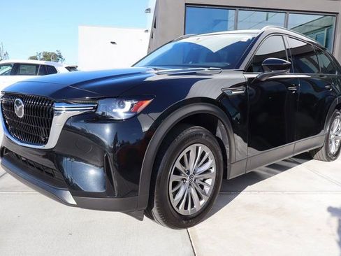 Used 2025 MAZDA CX-90 Plug-In Hybrid w/ Preferred image 8
