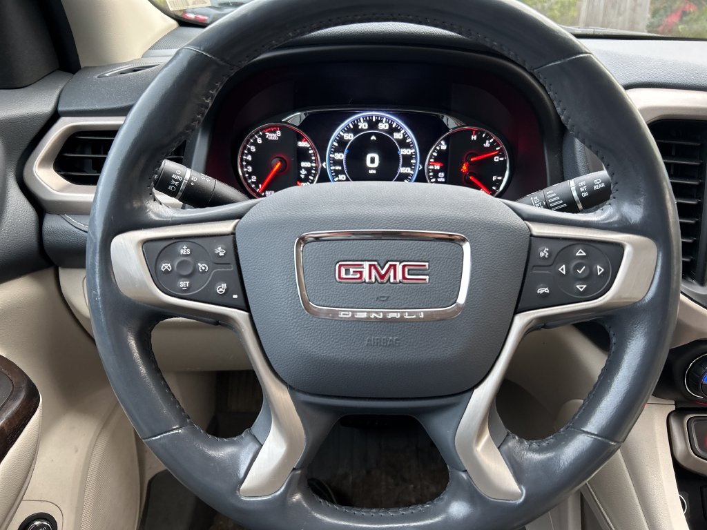 Used 2021 GMC Acadia Denali w/ Denali Ultimate Package AWD/4WD image 12