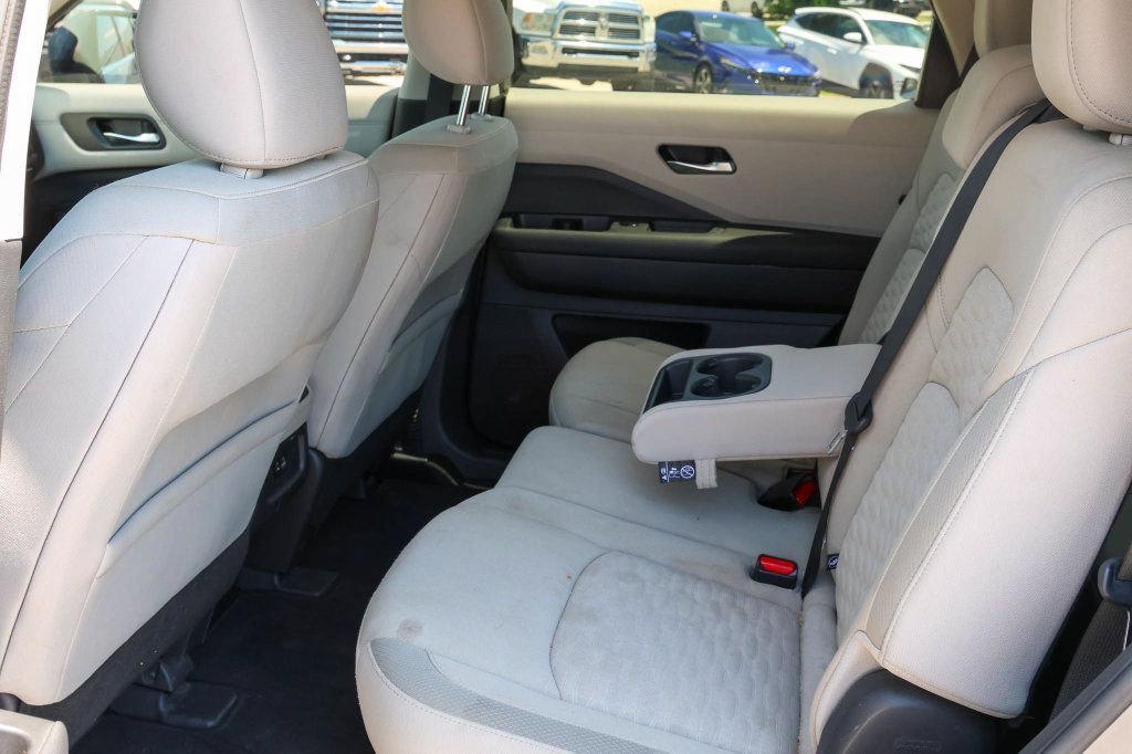 Used 2022 Nissan Pathfinder SV AWD/4WD image 13