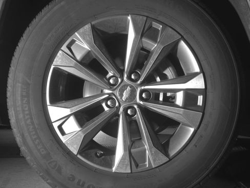 Used 2025 Chevrolet Equinox LT image 13