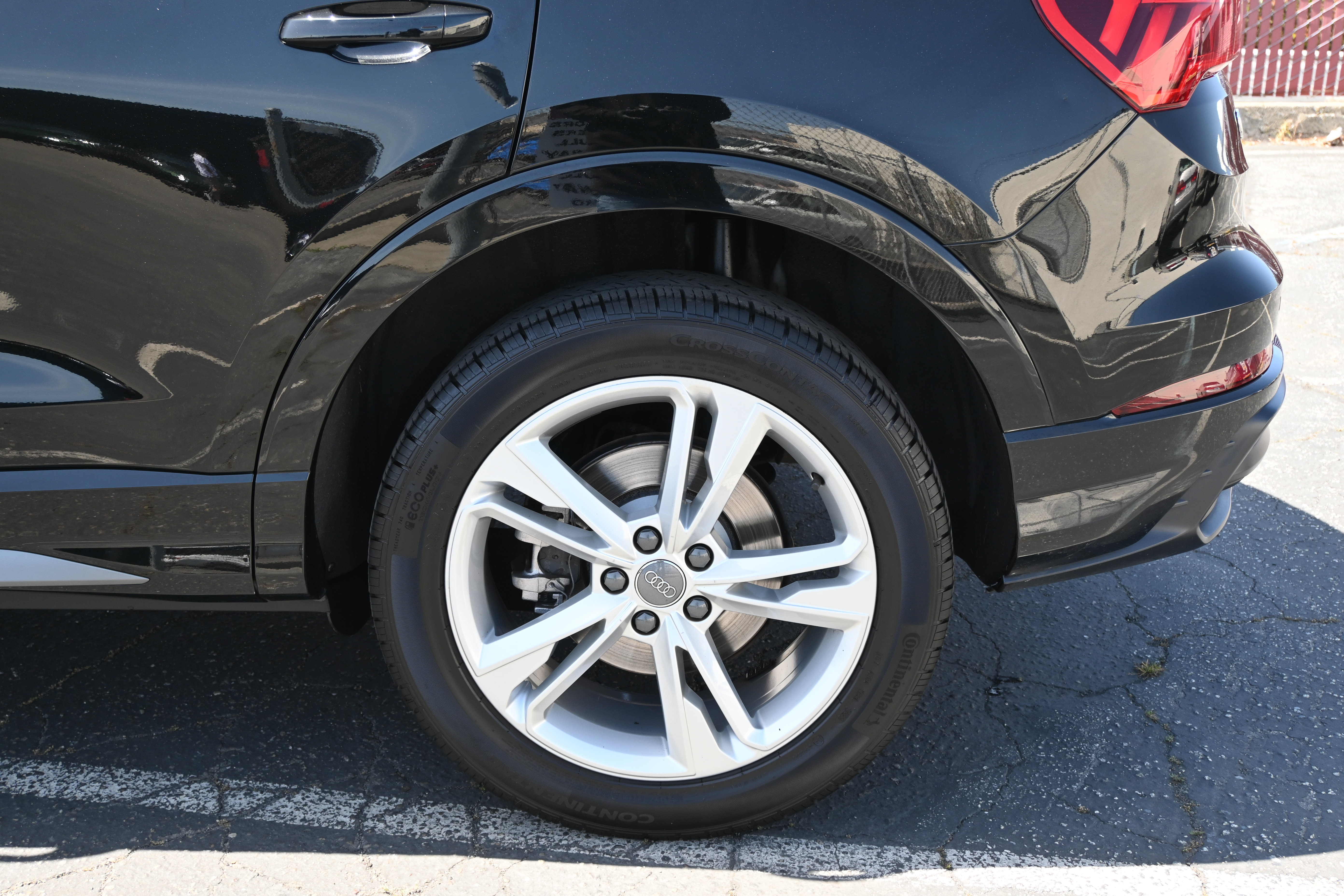 Used 2020 Audi Q3 2.0T Premium Plus w/ Premium Plus Package AWD/4WD image 12