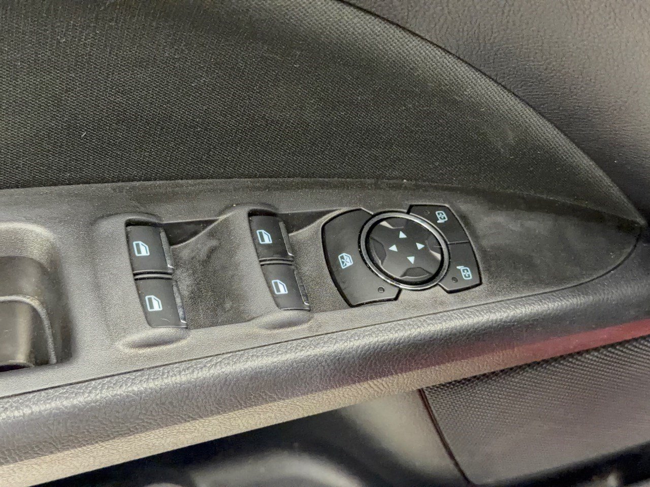 Used 2020 Ford Fusion SE AWD/4WD image 15