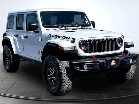 Used 2025 Jeep Wrangler Unlimited Rubicon AWD/4WD image 22
