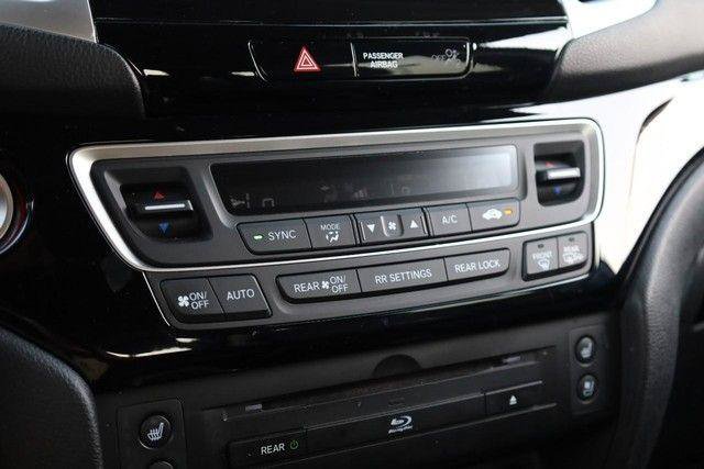 Used 2018 Honda Pilot Elite image 17