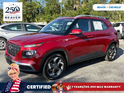Used 2025 Hyundai Venue SEL FWD image 1