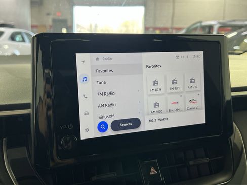 Used 2024 Toyota Corolla LE image 18