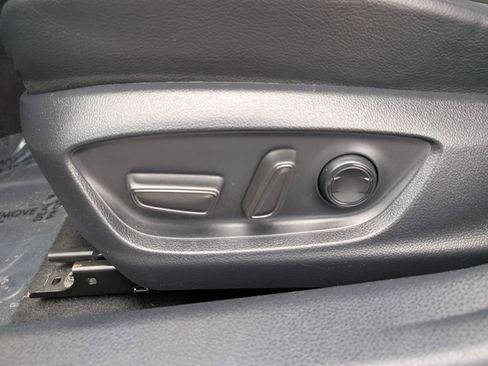 Used 2023 Toyota Camry SE FWD image 15
