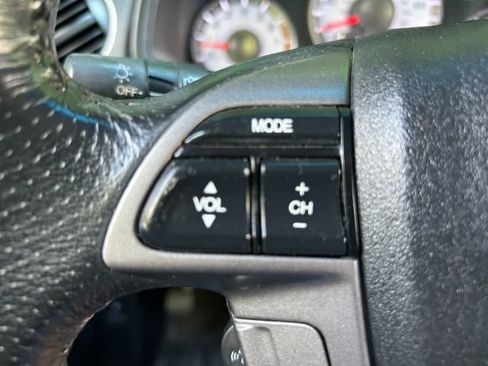 Used 2012 Honda Pilot Touring image 17