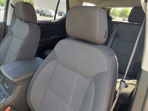 Used 2018 Chevrolet Traverse LT AWD/4WD image 6