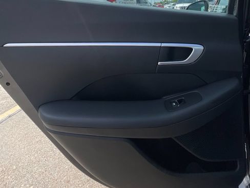Used 2021 Hyundai Sonata SE FWD image 28