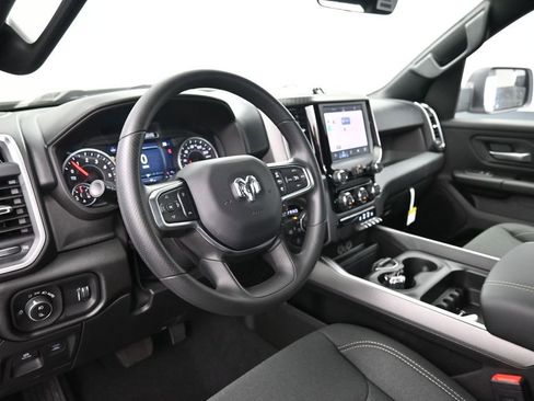 New 2026 RAM 1500 Express AWD/4WD image 16