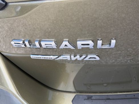 Used 2020 Subaru Outback Premium image 12