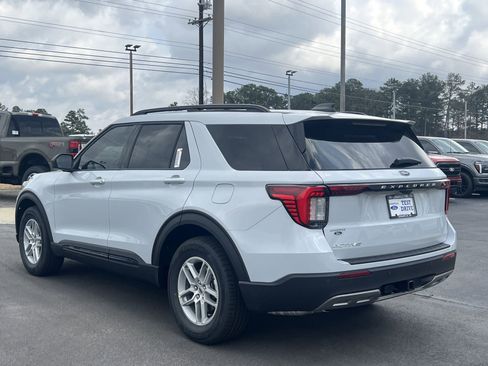 New 2026 Ford Explorer Active w/ Active Comfort Package image 22