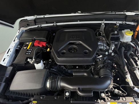 Used 2023 Jeep Wrangler Unlimited w/ Cold Weather Group AWD/4WD image 21
