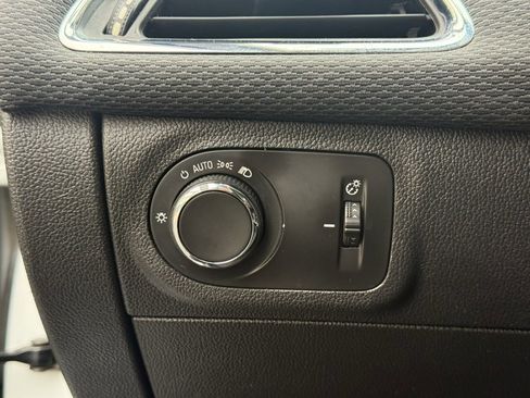 Used 2016 Chevrolet Cruze LS image 14