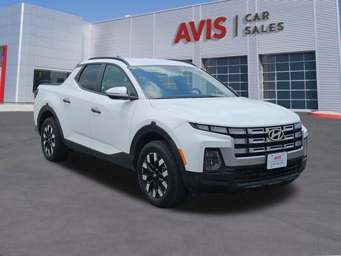Used 2025 Hyundai Santa Cruz SEL FWD image 9