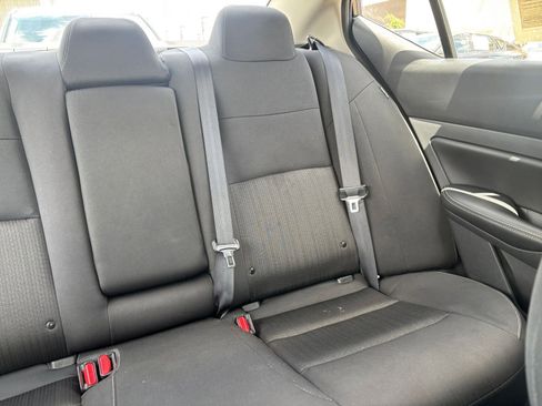 Used 2025 Nissan Altima 2.5 SV image 37