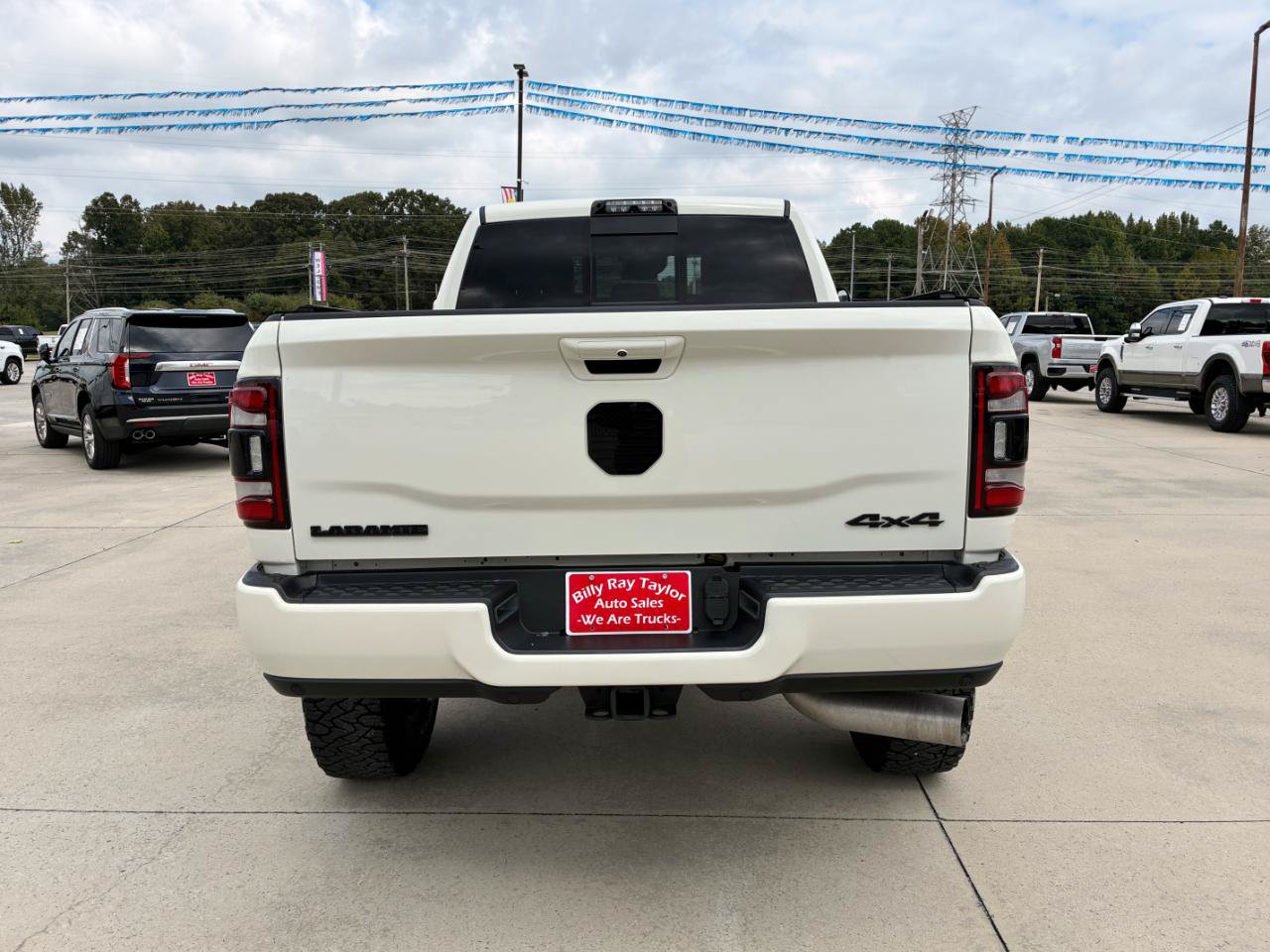 Used 2020 RAM 2500 Laramie w/ Night Edition AWD/4WD image 6