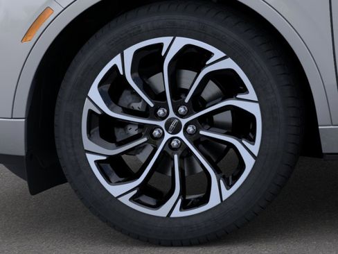 New 2026 Lincoln Nautilus Reserve image 19