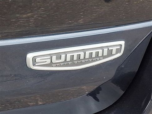 Used 2022 Jeep Grand Cherokee Summit image 38
