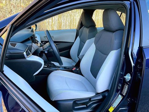 Certified 2022 Toyota Corolla LE image 8